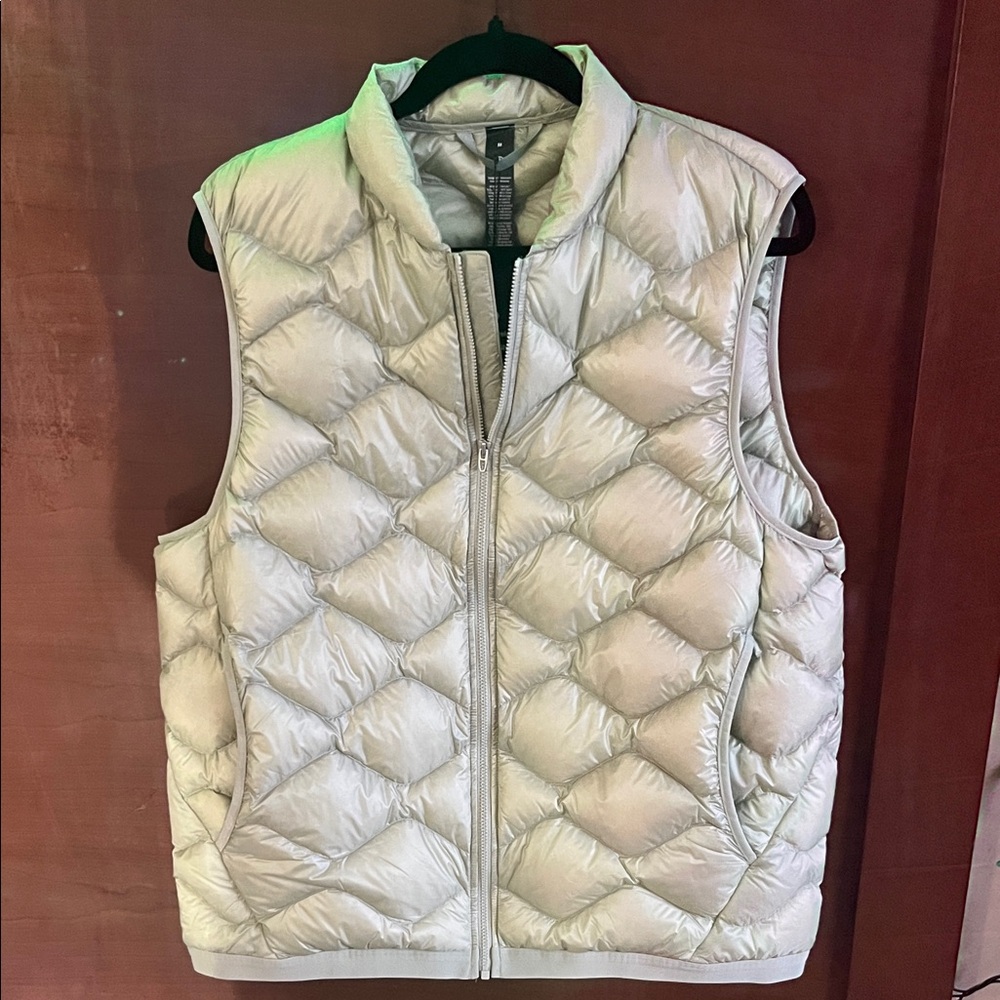 Featherweight Down Quilted Vest by lululemon, Medium